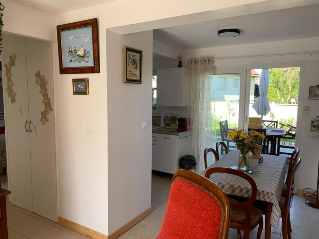 Residence Les Jardins De Courseulles F3 外观 照片